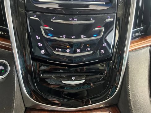 Used 2015 Cadillac Escalade Premium AWD/4WD image 62