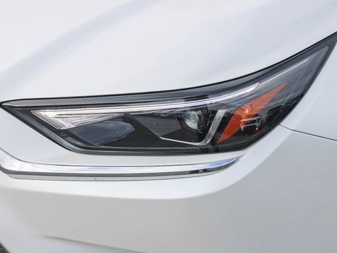 Used 2025 Toyota Grand Highlander AWD Hybrid image 5