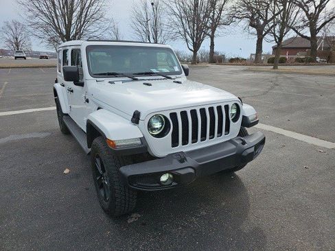Used 2023 Jeep Wrangler Unlimited Sahara image 8