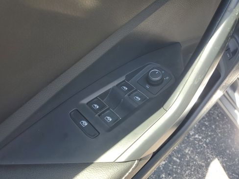Used 2023 Volkswagen Jetta S FWD image 21