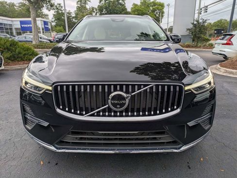 Certified 2023 Volvo XC60 B5 Plus AWD/4WD image 9