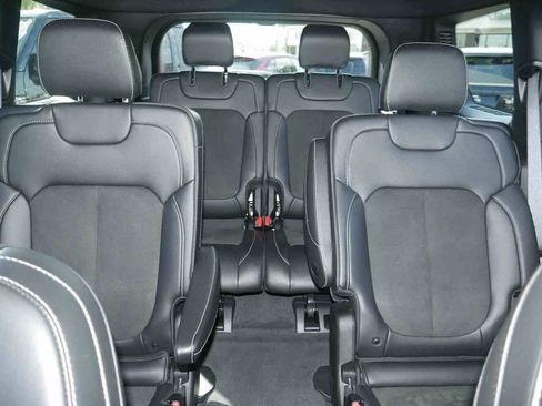 Certified 2025 Jeep Grand Cherokee L Altitude AWD/4WD image 33