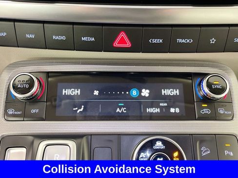 Used 2024 Hyundai Palisade Calligraphy image 22