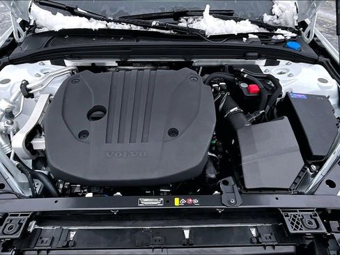 New 2026 Volvo V60 B5 Cross Country Ultra w/ Protection Package Premier AWD/4WD image 12