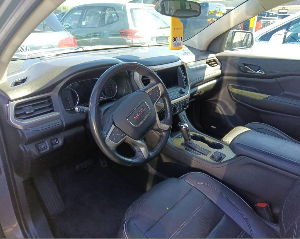 Used 2019 GMC Acadia Denali w/ Technology Package AWD/4WD image 7
