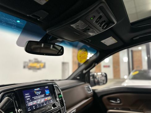Used 2020 Nissan Titan Platinum Reserve w/ Moonroof Package image 34