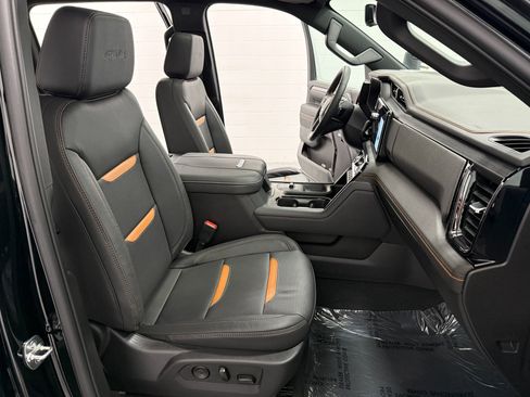 Used 2025 GMC Sierra 2500 AT4 w/ AT4 Premium Plus Package image 19