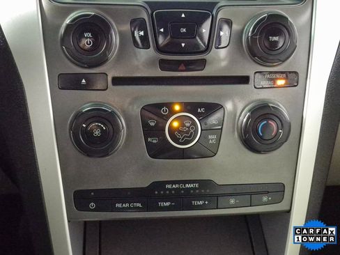 Used 2015 Ford Explorer Base image 18