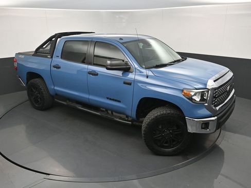 Used 2019 Toyota Tundra SR5 w/ SR5 Upgrade Package image 29