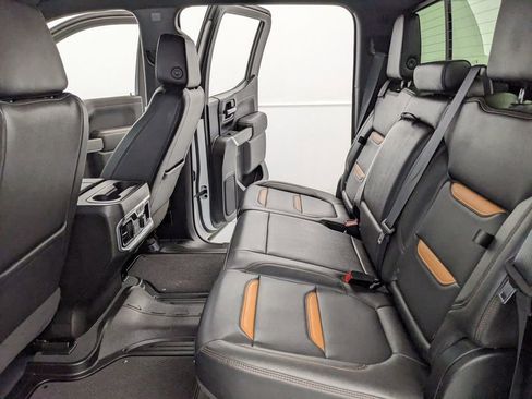 Used 2021 GMC Sierra 1500 AT4 w/ AT4 Value Package AWD/4WD image 19
