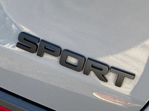 Used 2023 Honda HR-V Sport image 5