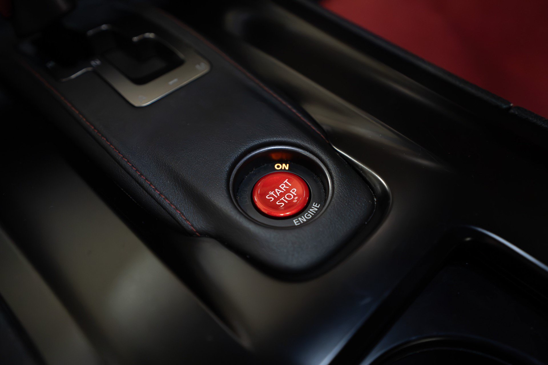 Used 2016 Nissan GT-R NISMO AWD/4WD image 23