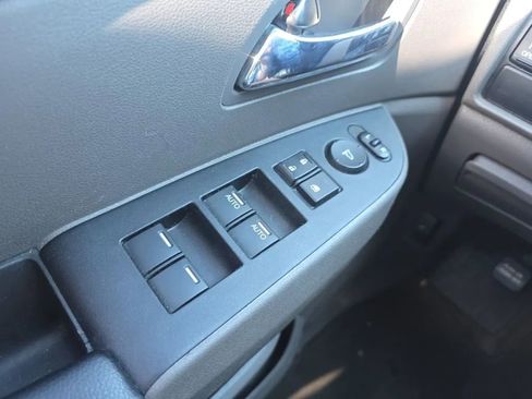 Used 2016 Honda Odyssey SE image 25