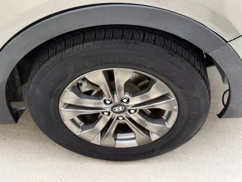 Used 2015 Hyundai Santa Fe Sport w/ Option Group 02 FWD image 15