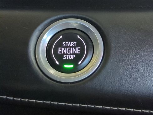 Used 2023 Cadillac Escalade Sport Platinum image 38