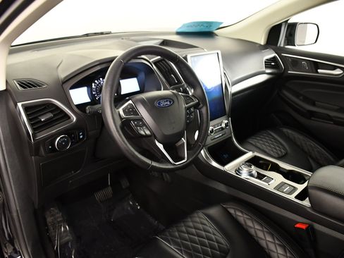 Used 2024 Ford Edge Titanium AWD/4WD image 36