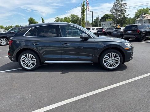 Used 2018 Audi Q5 2.0T Premium Plus w/ Premium Plus Package AWD/4WD image 5