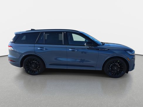 New 2026 Lincoln Aviator Reserve image 4