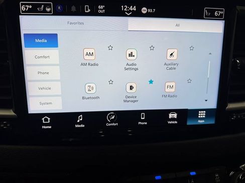 Used 2024 Chrysler Pacifica Touring-L FWD image 13