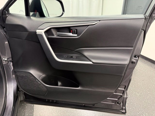 Certified 2025 Toyota RAV4 XLE AWD/4WD image 8