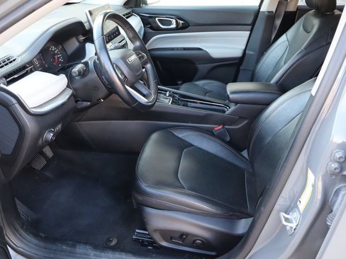 Used 2022 Jeep Compass Limited AWD/4WD image 15