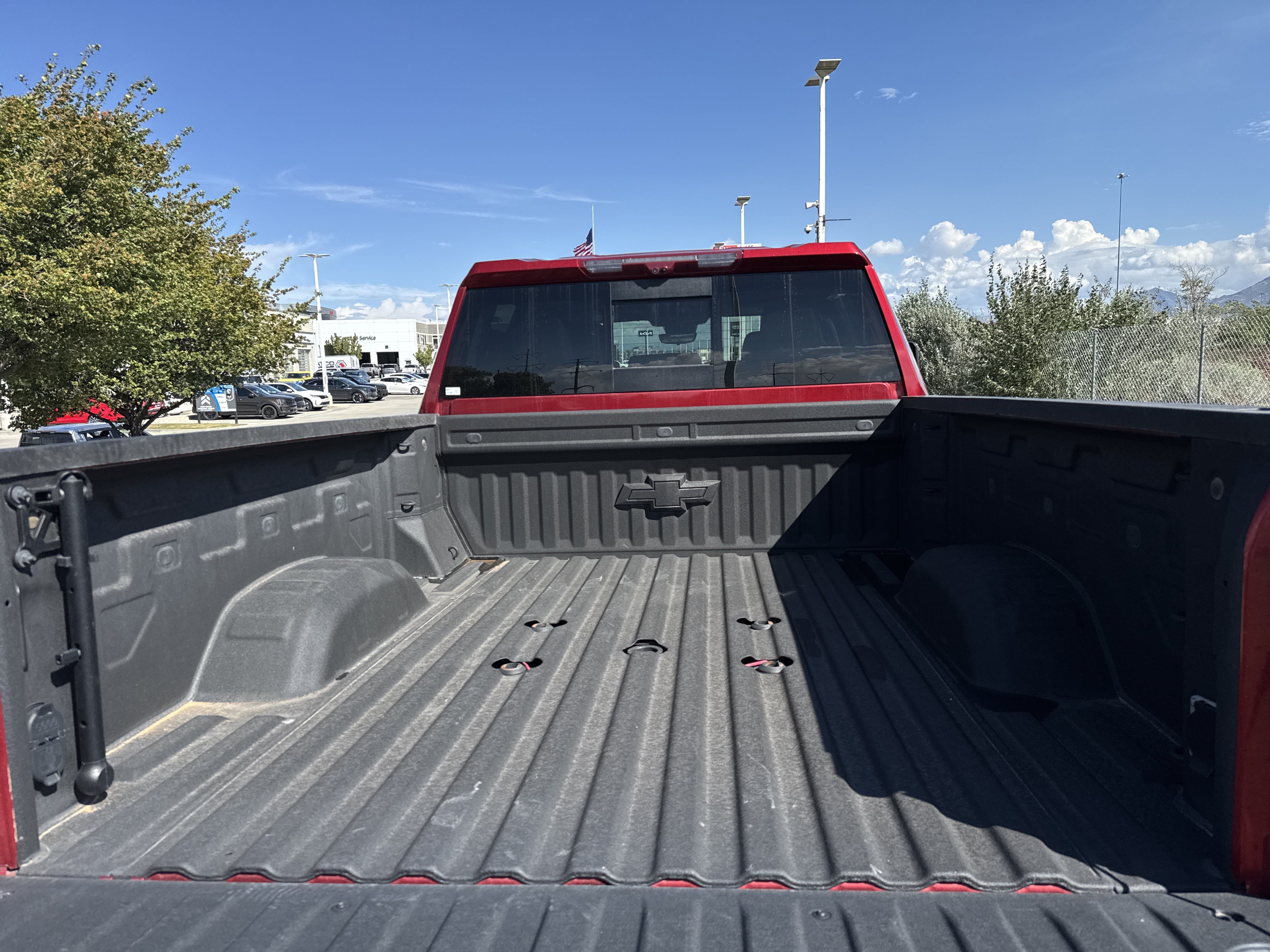 Used 2024 Chevrolet Silverado 2500 LTZ w/ LTZ Premium Package AWD/4WD image 24