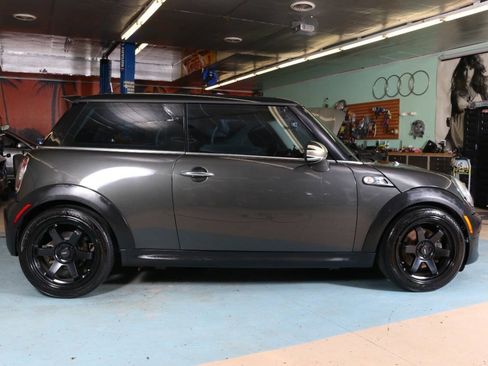 Used 2013 MINI Cooper S FWD image 1