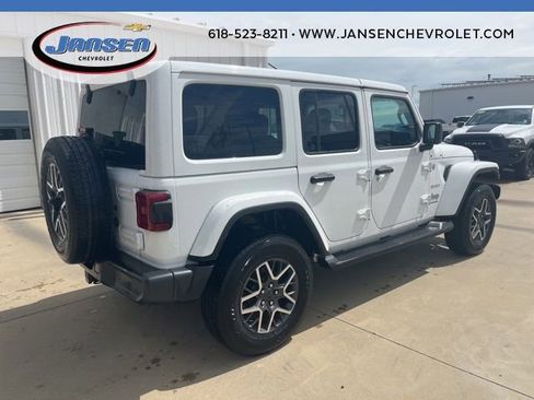 Used 2024 Jeep Wrangler Unlimited Sahara AWD/4WD image 6