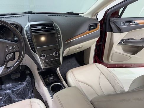 Used 2019 Lincoln MKC Select w/ Select Plus Package image 24