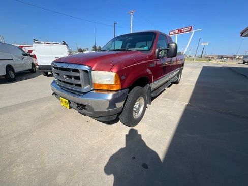 Used 2001 Ford F250 4x4 SuperCab Super Duty image 4