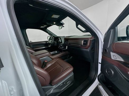 Used 2024 Ford Expedition Max Limited image 33