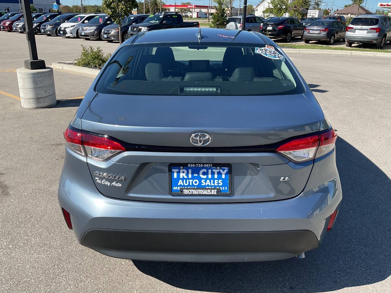 Used 2026 Toyota Corolla LE FWD image 4
