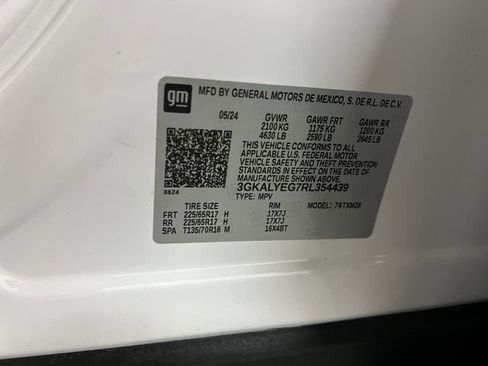 Certified 2024 GMC Terrain AT4 w/ Tech Package AWD/4WD image 34