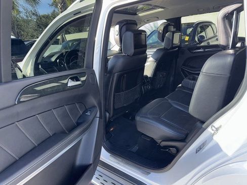 Used 2016 Mercedes-Benz GL 550 4MATIC image 10
