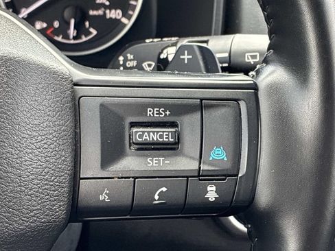 Used 2025 Nissan Rogue SV AWD/4WD image 31