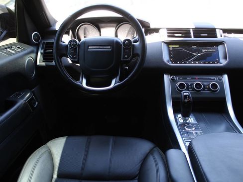 Used 2017 Land Rover Range Rover Sport SE AWD/4WD image 19