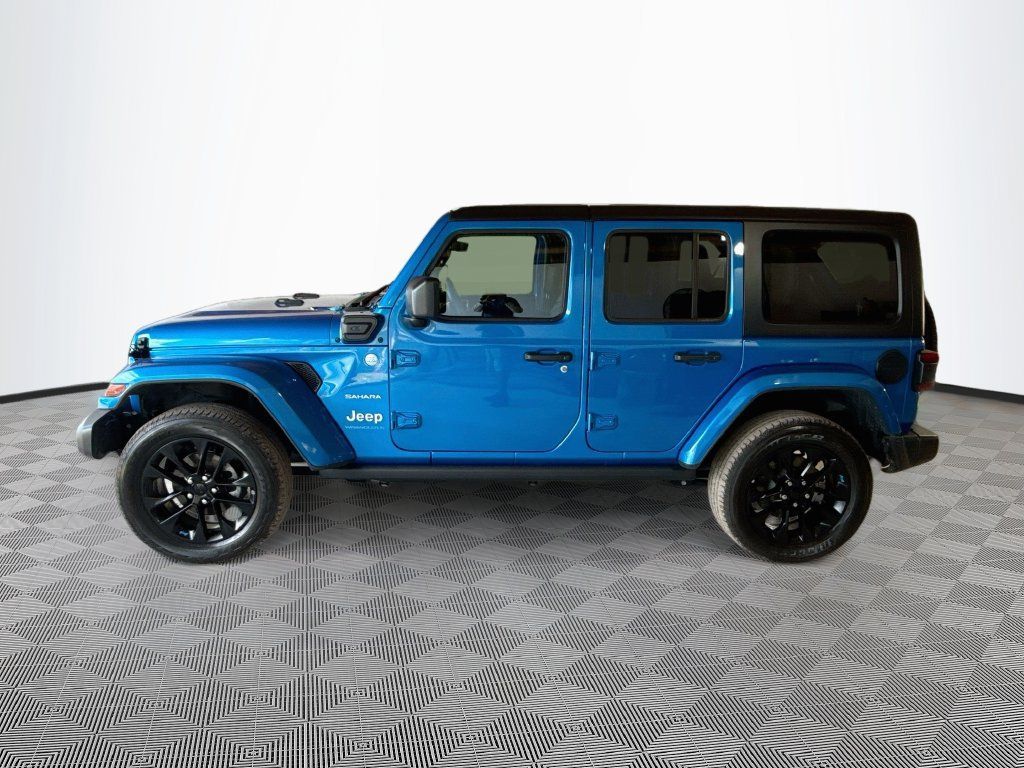 Certified 2023 Jeep Wrangler Unlimited Sahara AWD/4WD image 9