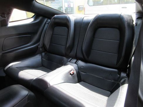 Used 2021 Ford Mustang Premium image 23