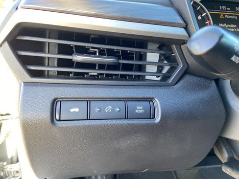 Used 2024 Nissan Altima 2.5 SV image 42