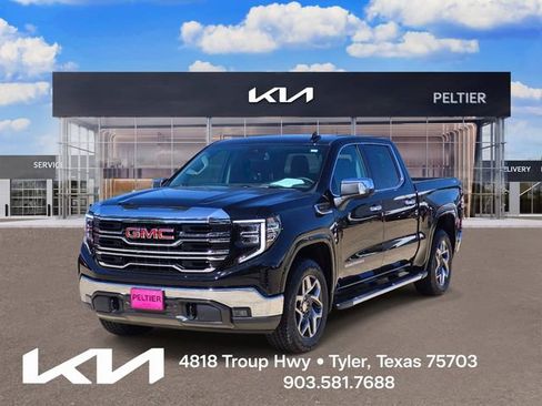 Used 2024 GMC Sierra 1500 SLT w/ SLT Premium Package AWD/4WD image 3