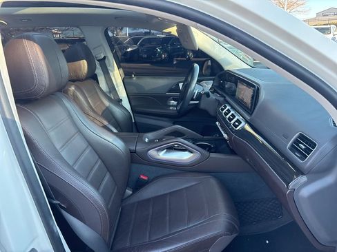 Used 2020 Mercedes-Benz GLS 580 4MATIC image 24