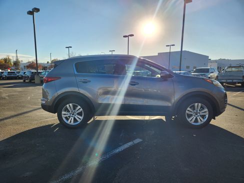 Used 2019 Kia Sportage LX w/ LX Popular Package image 8