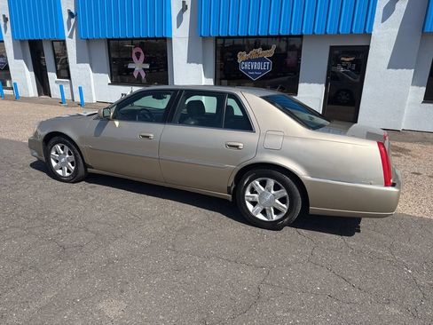 Used 2006 Cadillac DTS FWD image 13