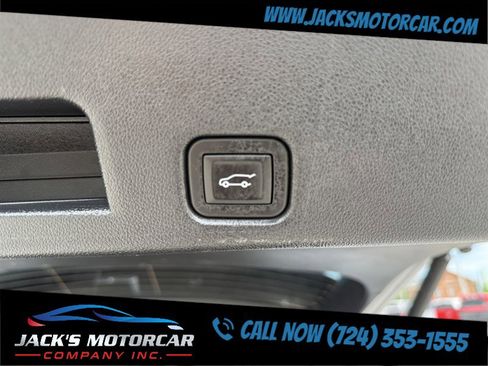 Used 2025 Chevrolet Traverse RS AWD/4WD image 31