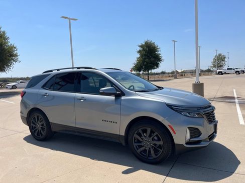Used 2023 Chevrolet Equinox RS w/ RS Leather Package FWD image 7
