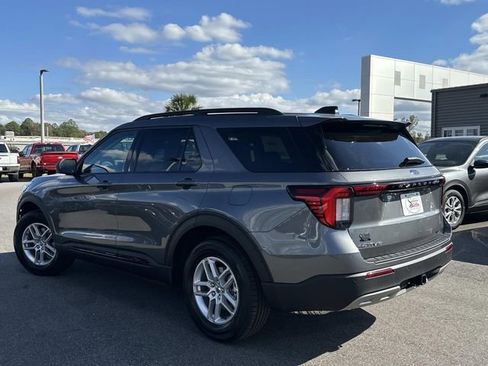 New 2026 Ford Explorer Active w/ Active Comfort Package image 11