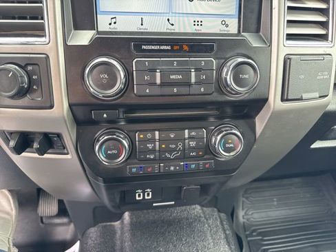Used 2017 Ford F350 Lariat w/ FX4 4x4 Off Road Package image 32