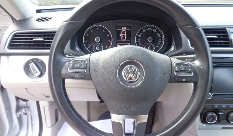 Used 2013 Volkswagen Passat 2.5 SE FWD image 21