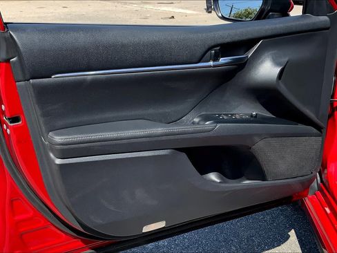 Used 2019 Toyota Camry XSE FWD image 22