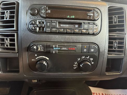 Used 2002 Dodge Durango Sport RWD image 32